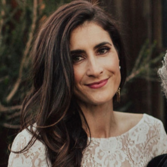 Meet your Posher, Cait - Picture 1 of 1